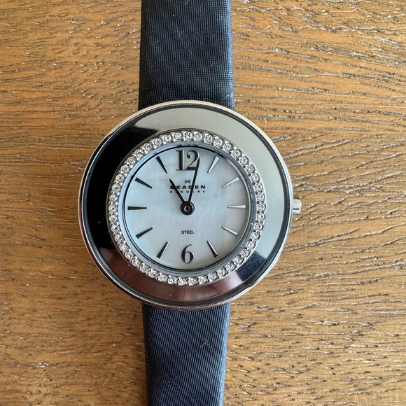 Skagen Women’s Watch - Silver with Black Band - Picture 1 of 3